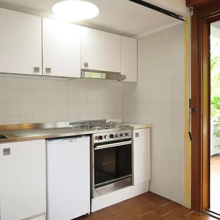 Two-room Classic By Interhome * קסטליונה דלה פסקאיה